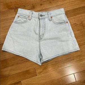 Levi’s high waist loose short